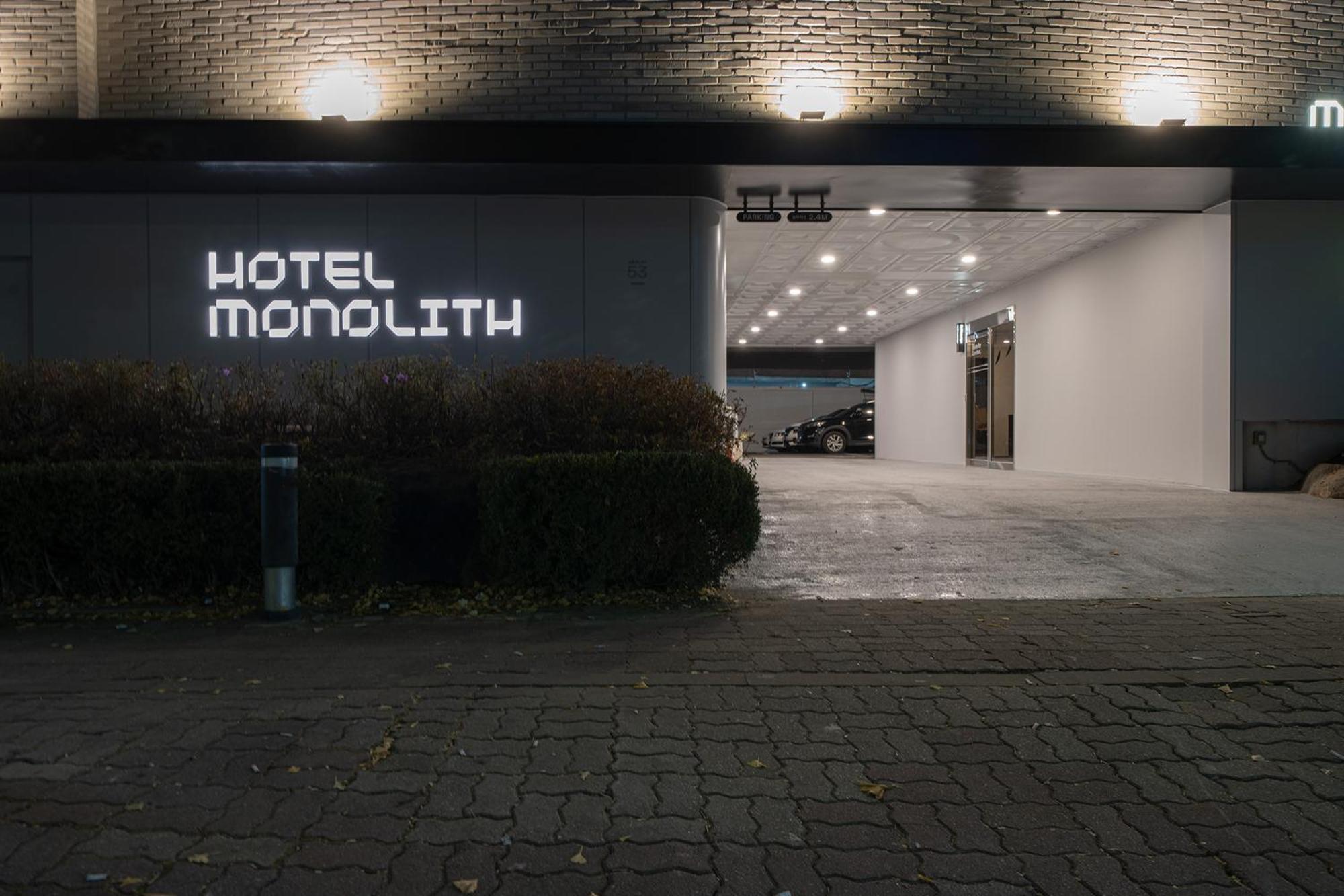 Monolith Hotel Cheonan Exterior foto